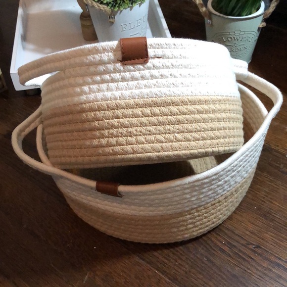 Cotton Rope Baskets Woven Foldable Storage Bin with Handles - Picture 4 of 10